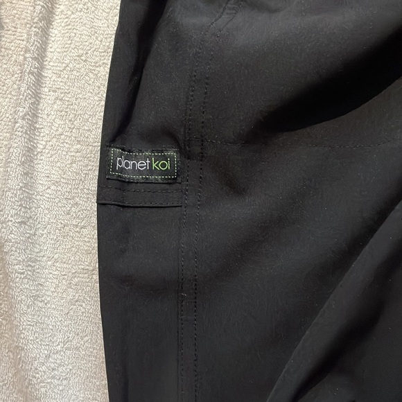 Nursing scrubs - Picture 2 of 3